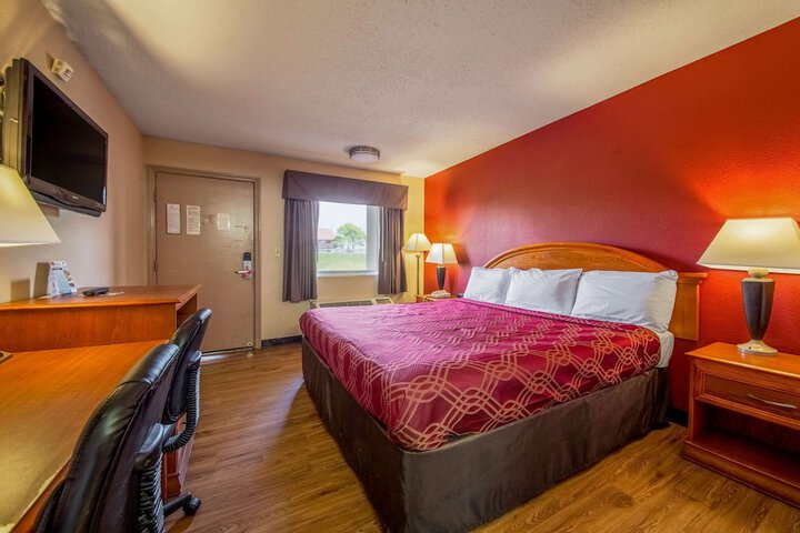 Room 20 of 28