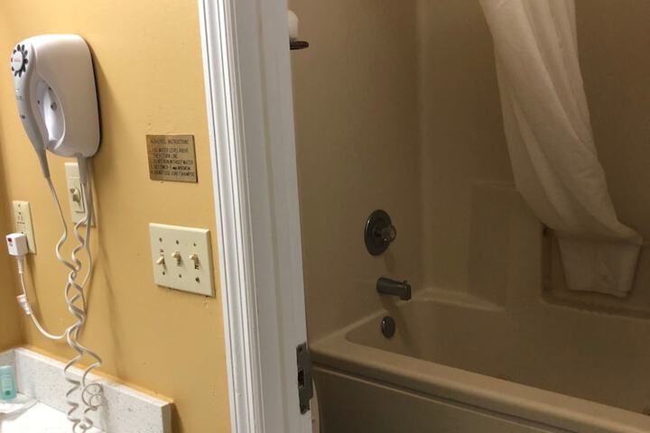 Room 36 of 44