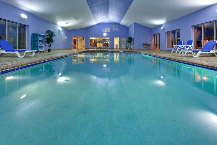Pool 6 of 27