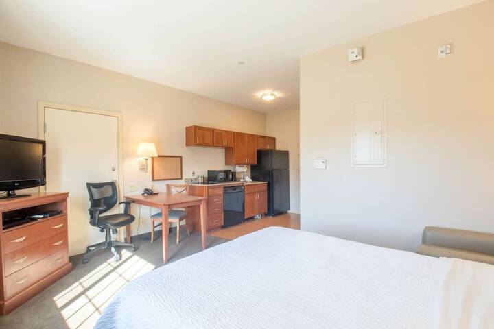 Room 30 of 36