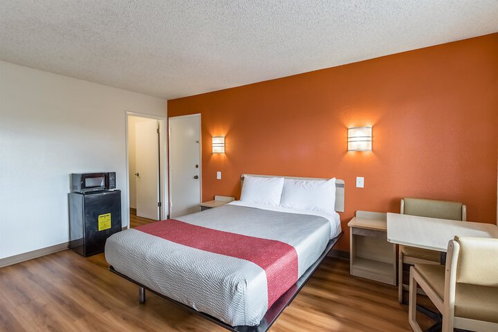 Room 26 of 30
