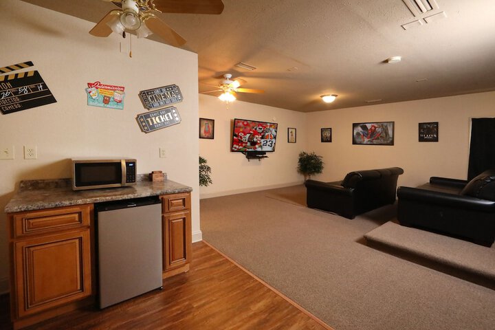 Room 35 of 94