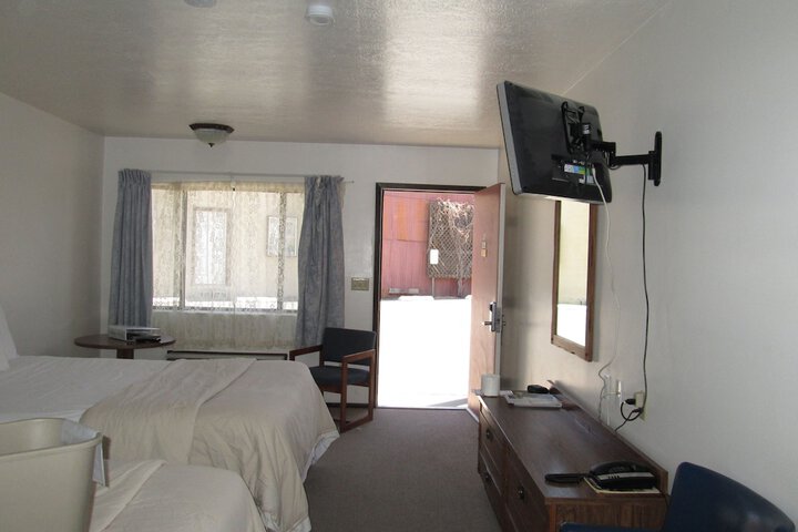 Room 12 of 23