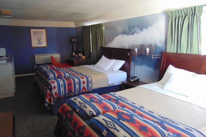 Room 52 of 64
