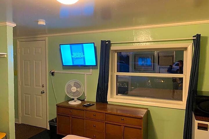 Tour Inn Motel