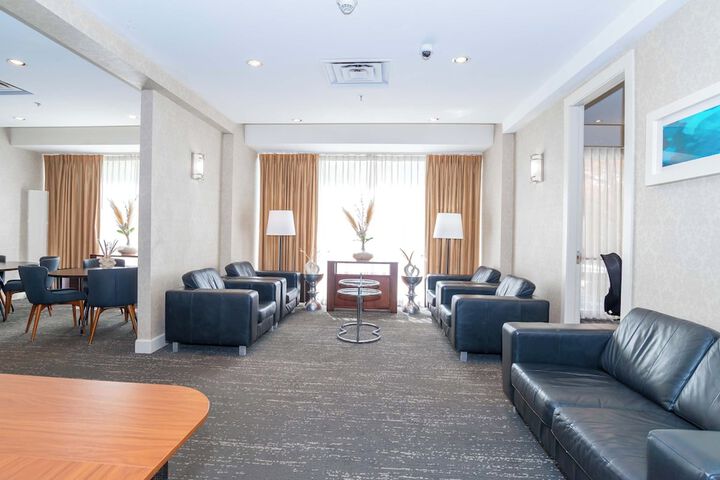 Sandman Signature Vancouver Airport Hotel & Resort