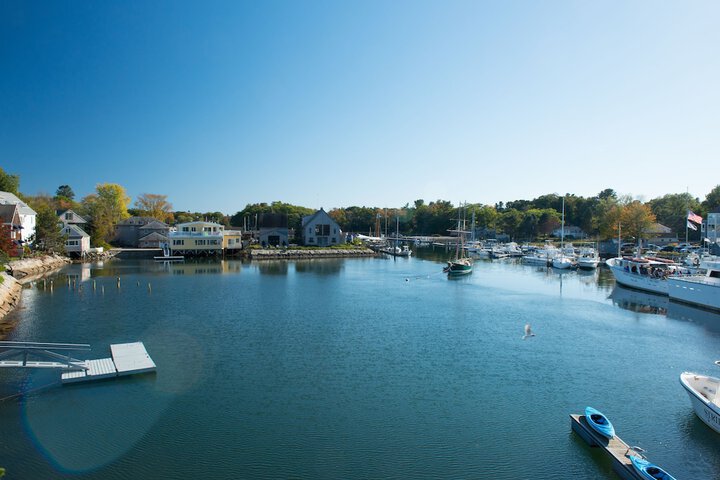 The Boathouse Waterfront Hotel & Marina