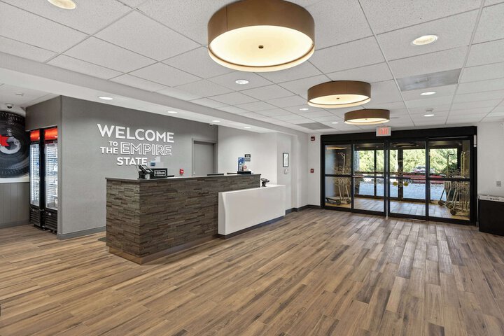 Hampton Inn & Suites Lake George