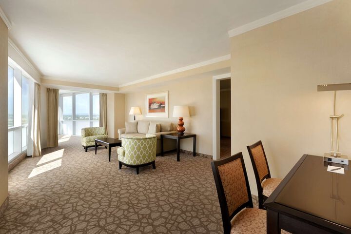 Room 21 of 38