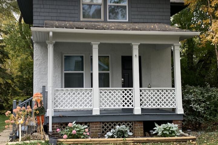 3 Bedroom House in Pontiac near Auburn Hill Palace DTE Energy