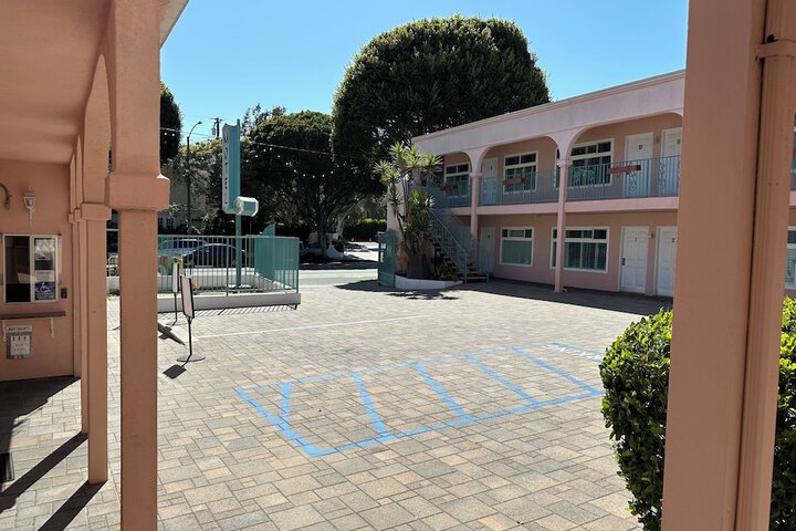 Hotel 5 of 53