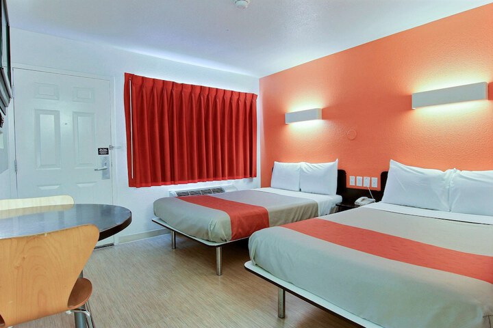 Room 29 of 41