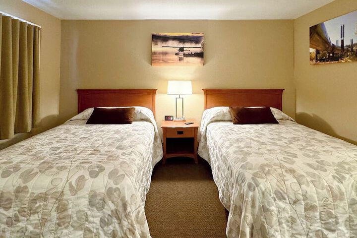 Room 10 of 44