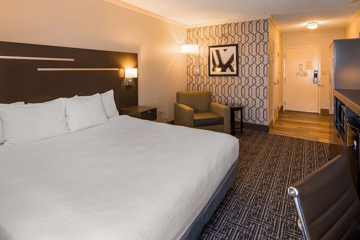Best Western Plus Morristown Conference Center Hotel