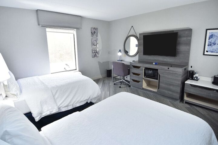 Room 9 of 27