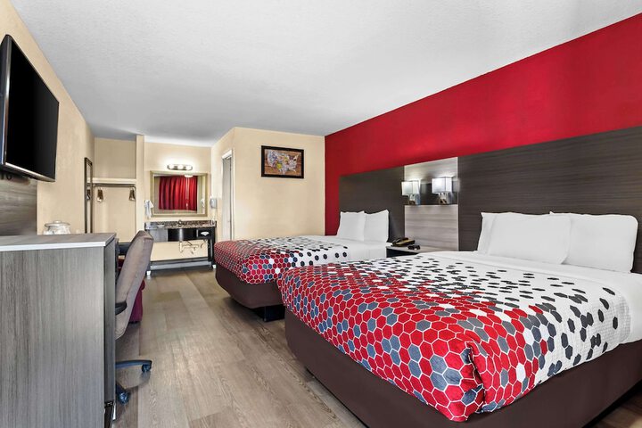 Room 30 of 48