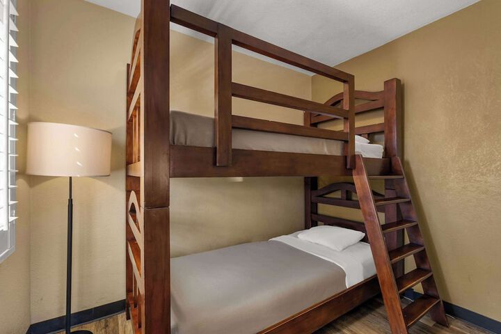 Room 20 of 30