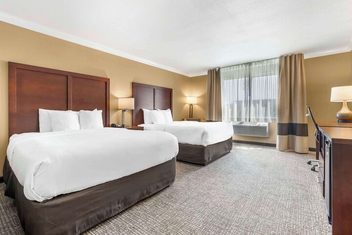Room 52 of 62