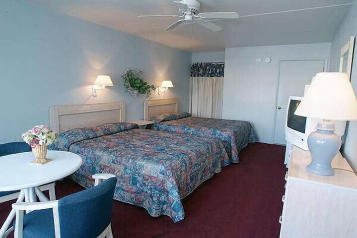 Room 17 of 22