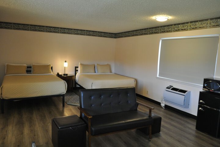 Coast Riders Inn