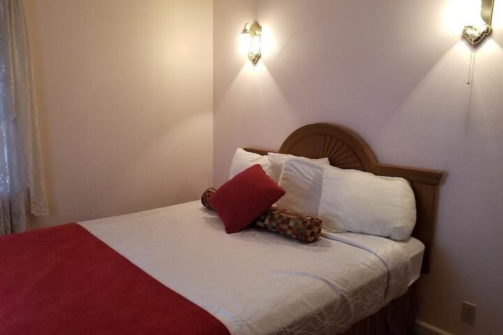 Room 13 of 29