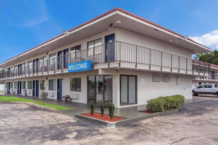Hotel 4 of 37