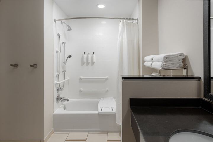 Fairfield Inn & Suites Columbia