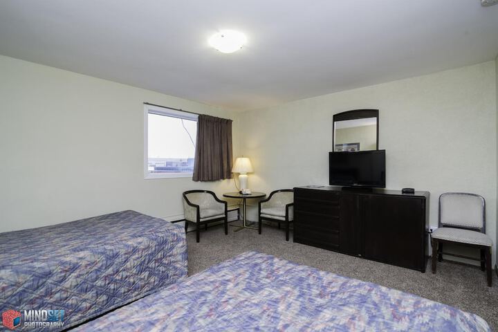 Room 8 of 44