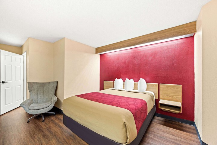 Room 18 of 44