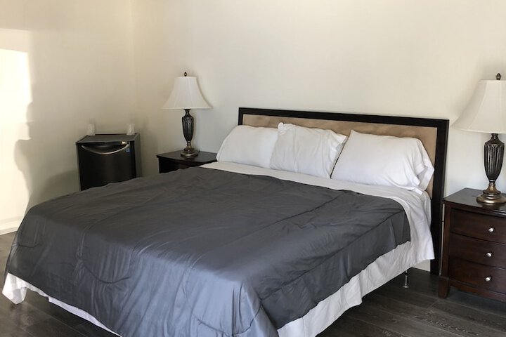 Room 26 of 35