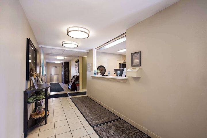 Hotel Interior 8 of 37