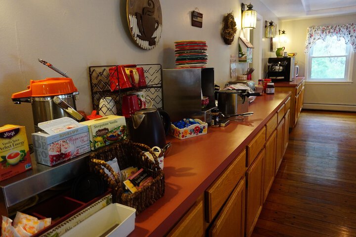 Breakfast/Coffee Service 39 of 48