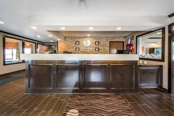 Comfort Inn Weirton - Steubenville