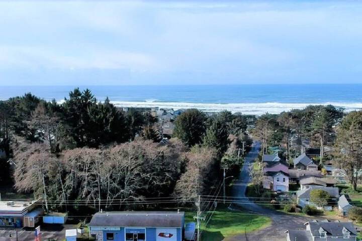 The Ashley Inn & Suites