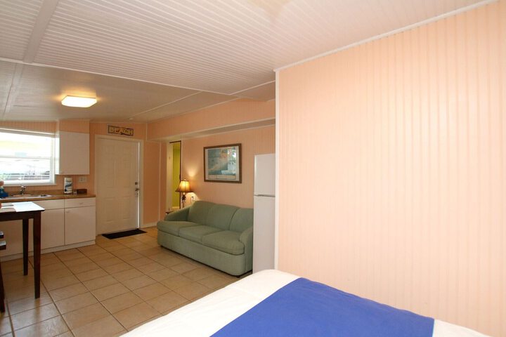 Room 123 of 197