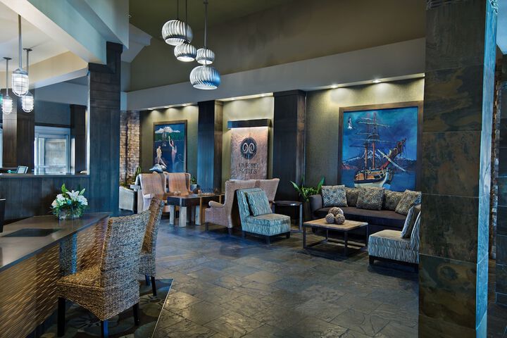 Hotel Interior 11 of 42