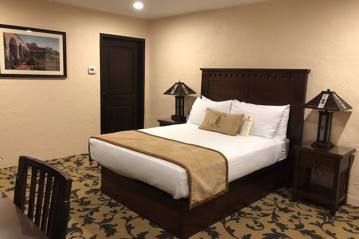 Room 30 of 80