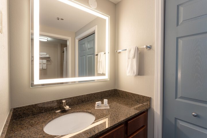 Staybridge Suites West Seneca by IHG