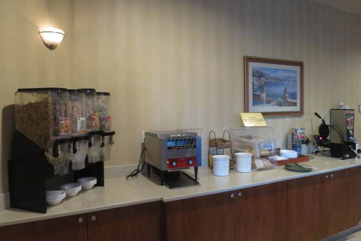Breakfast/Coffee Service 49 of 60