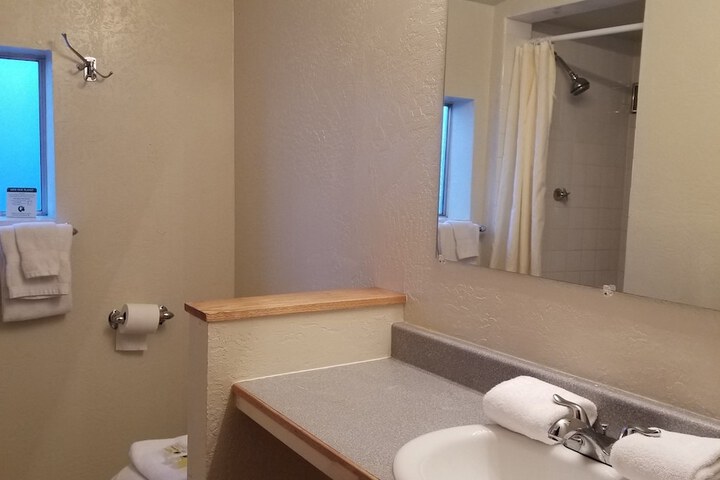 Room 5 of 23