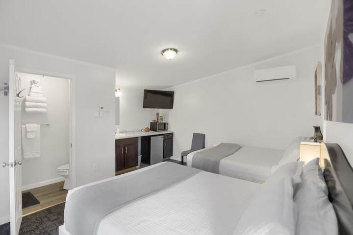 Room 44 of 73