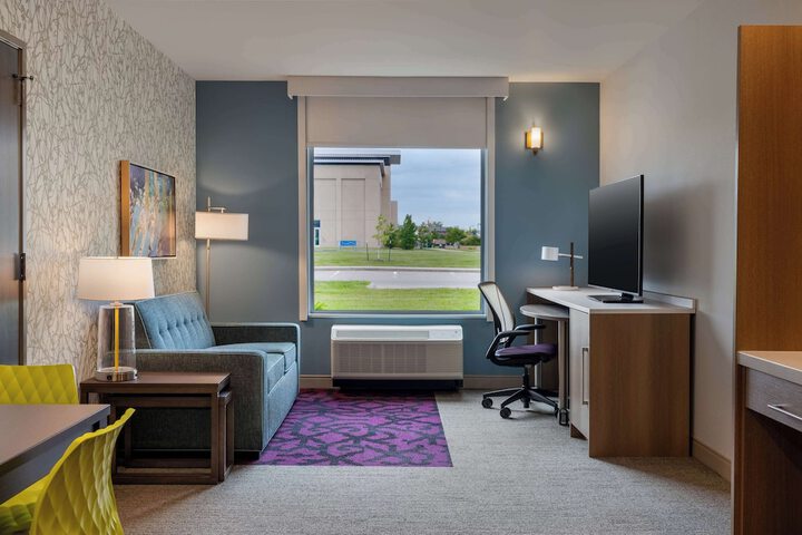 Room 28 of 61