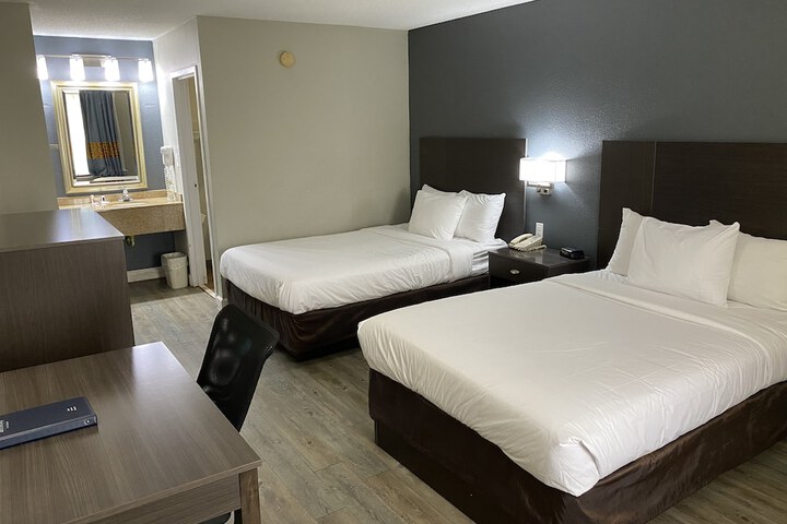 Room 34 of 46