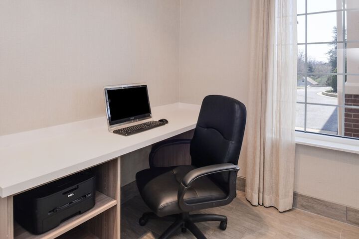 Holiday Inn Poplar Bluff by IHG