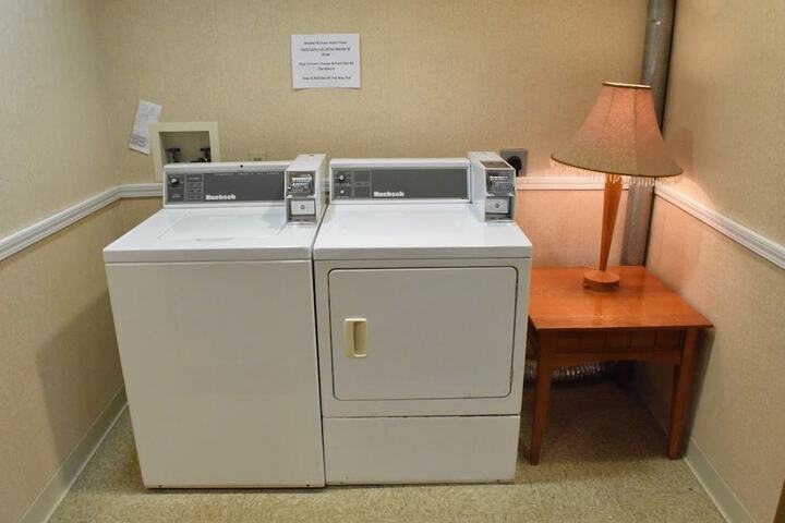 Room 15 of 38