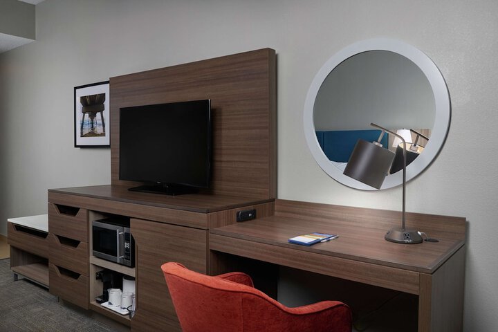 Room 17 of 42