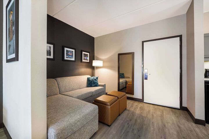 Comfort Suites Northlake