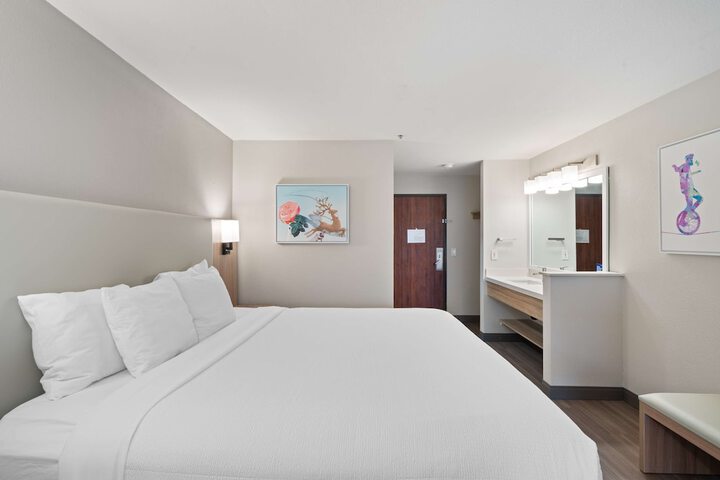 Best Western Lake Oswego / Portland Hotel & Suites