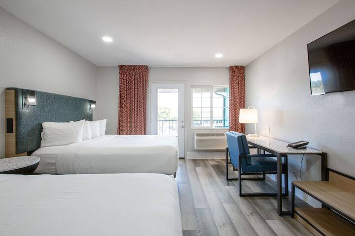 Room 54 of 82