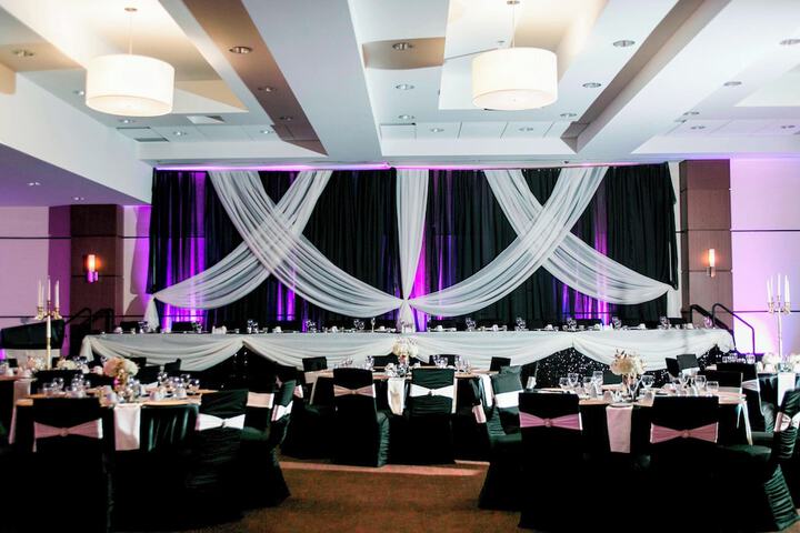 Ballroom/Hall 33 of 35